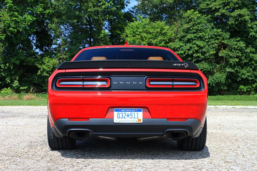 Додж Челленджер 2022