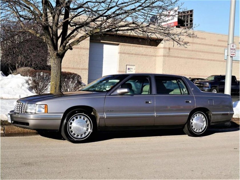 Cadillac Deville 1999 года