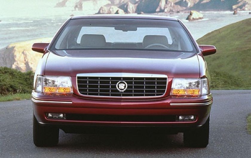 Cadillac седан 1999