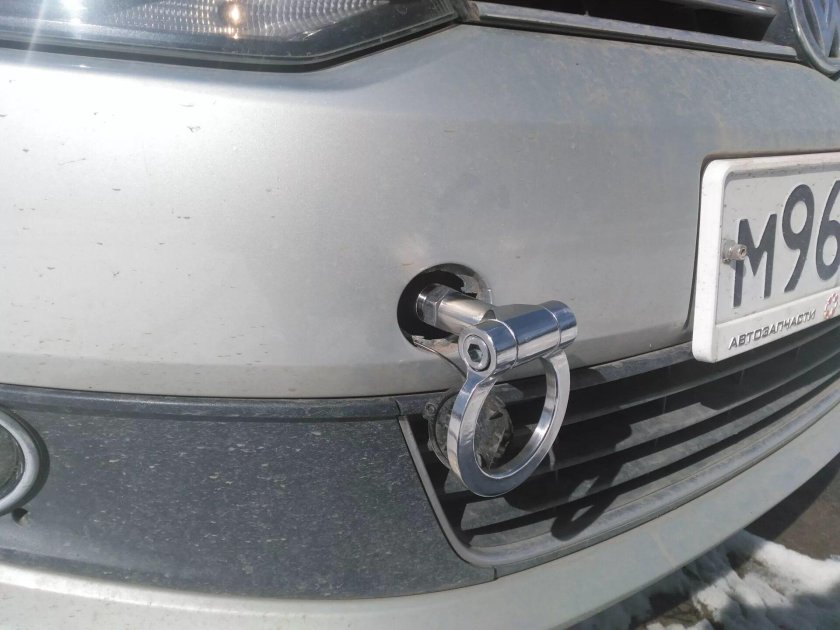 Фольксваген т 5 буксировочная петля спереди