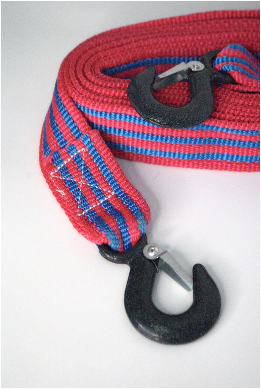 Трос буксировочный автомобильный