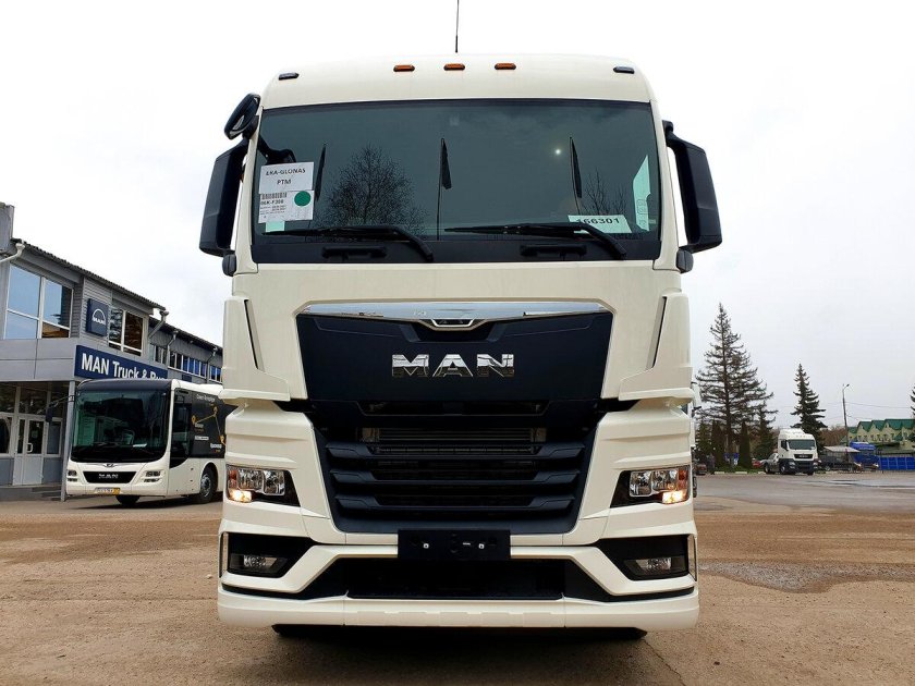 А) седельный тягач man TGX 18.400