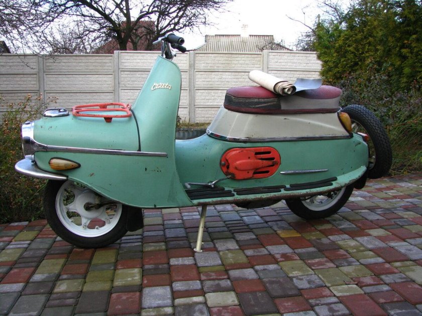 Мотороллер советский