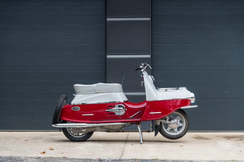 Мотороллер Чезета 175