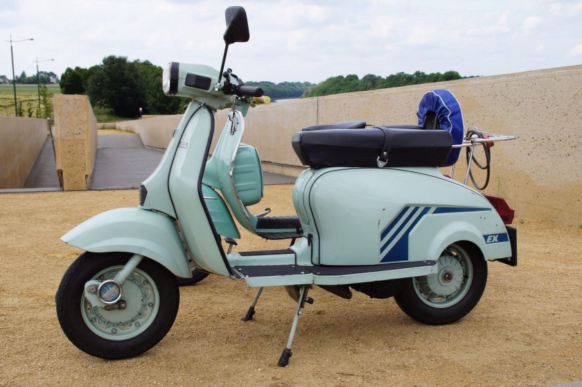 Мотороллер Чезета