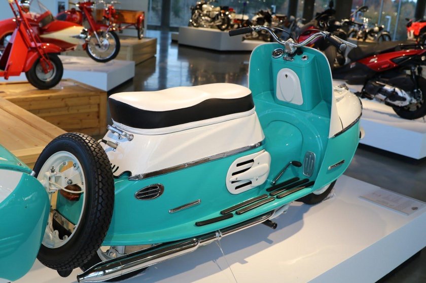 Мотороллер Чезета