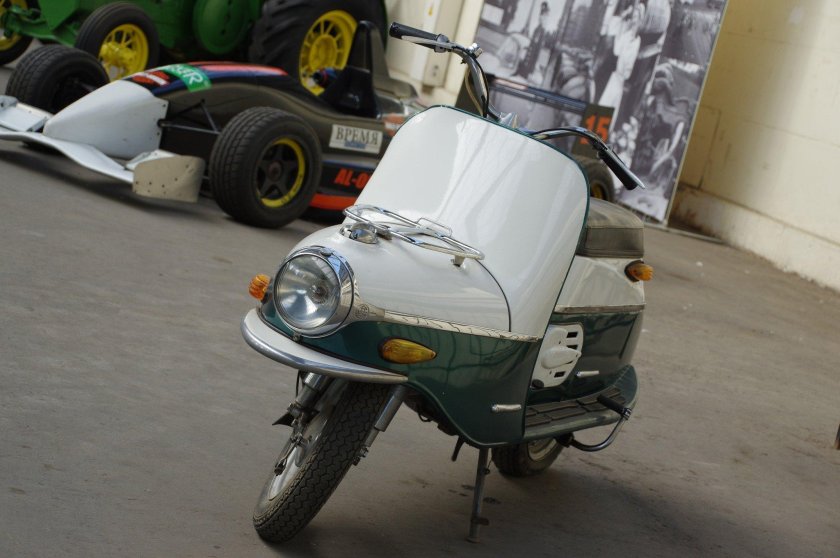 Мотороллер Чезета 502