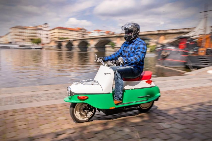 Мотороллер Чезета