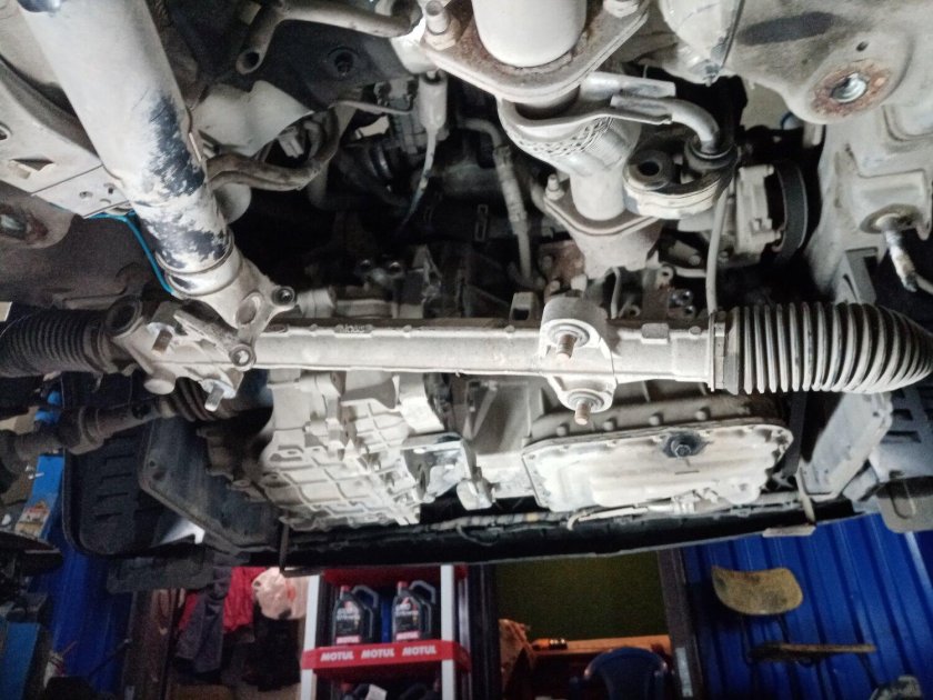 Шевроле Круз вид снизу