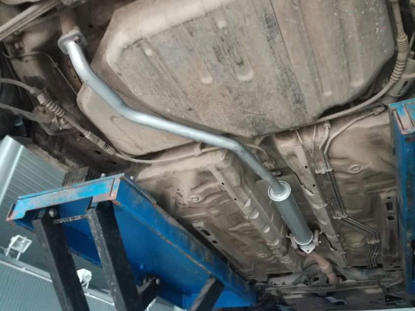 Выхлопная система Chevrolet Lacetti 1.4 седан