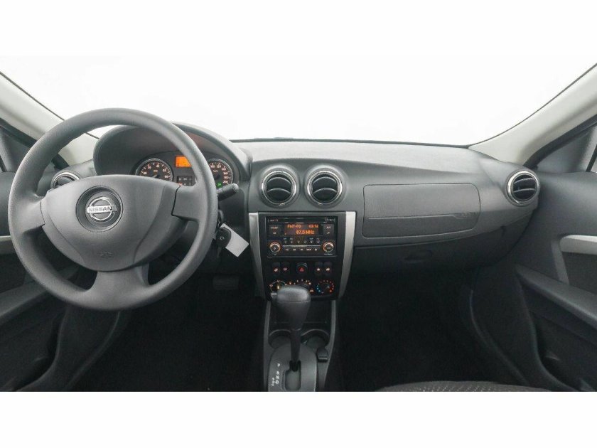 Nissan Almera g15 автомат