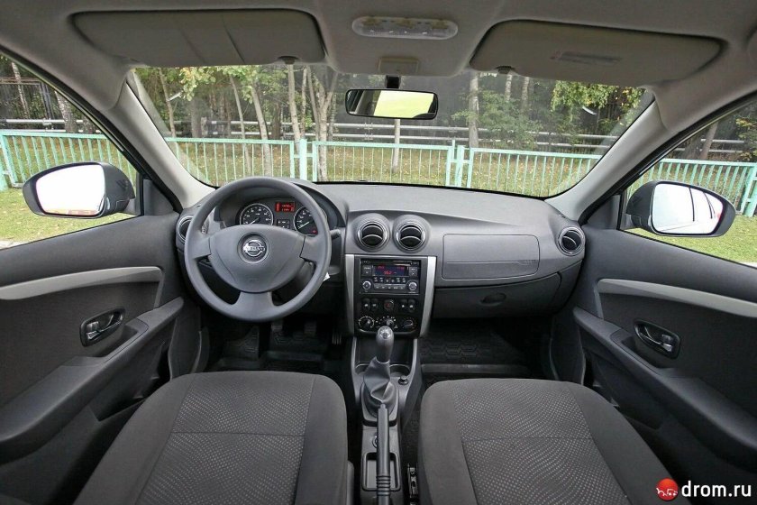 Nissan Almera g15 салон