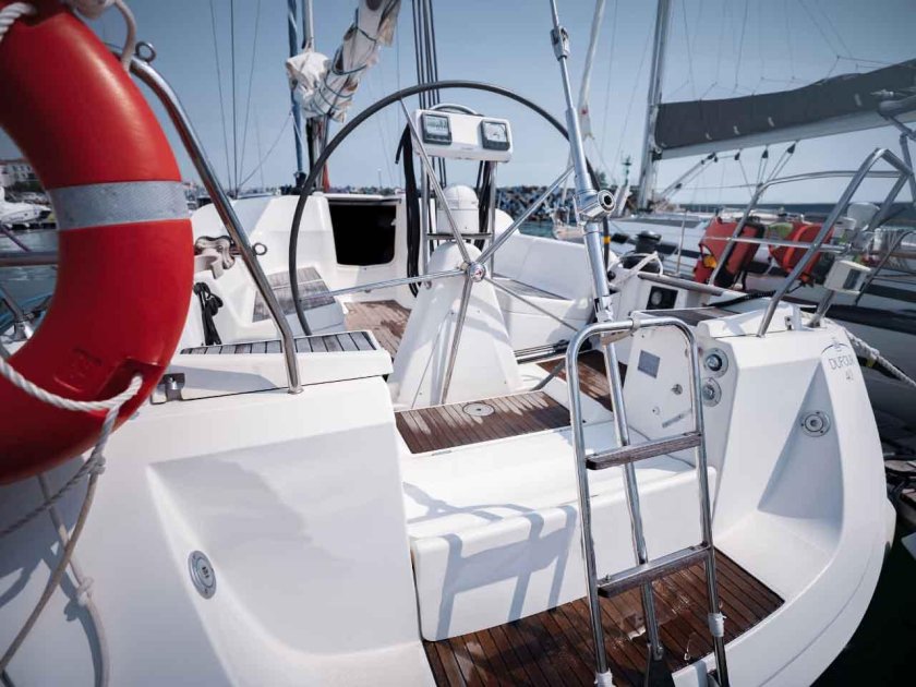 Яхта Сибирь