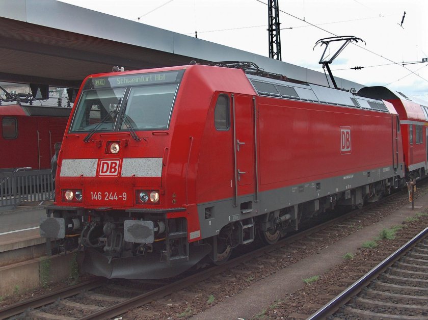 Локомотив br182