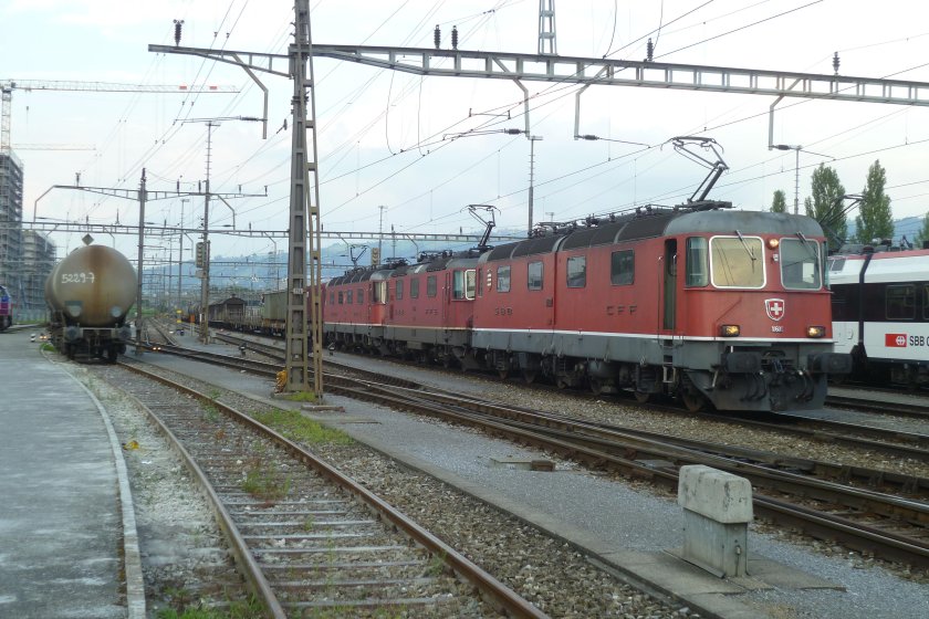 Электропоезд 6801