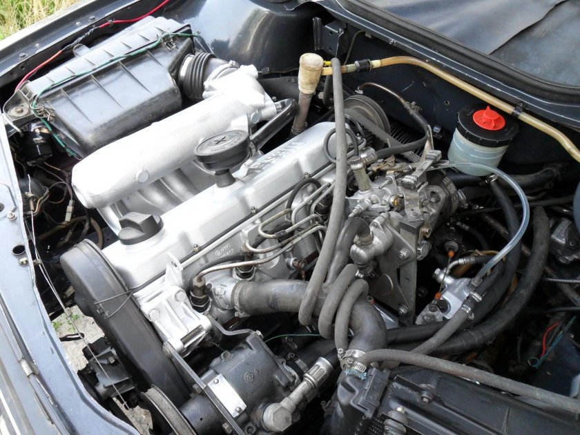 Мотор Ауди 100 2.0