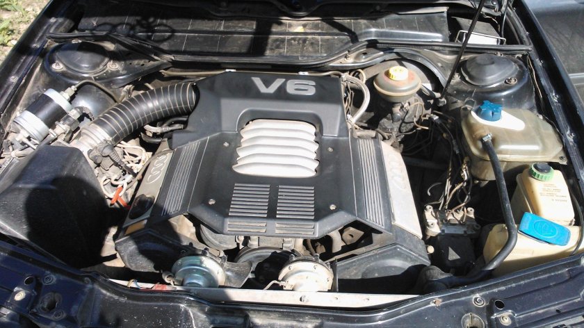 Ауди 100 2.8 мотор