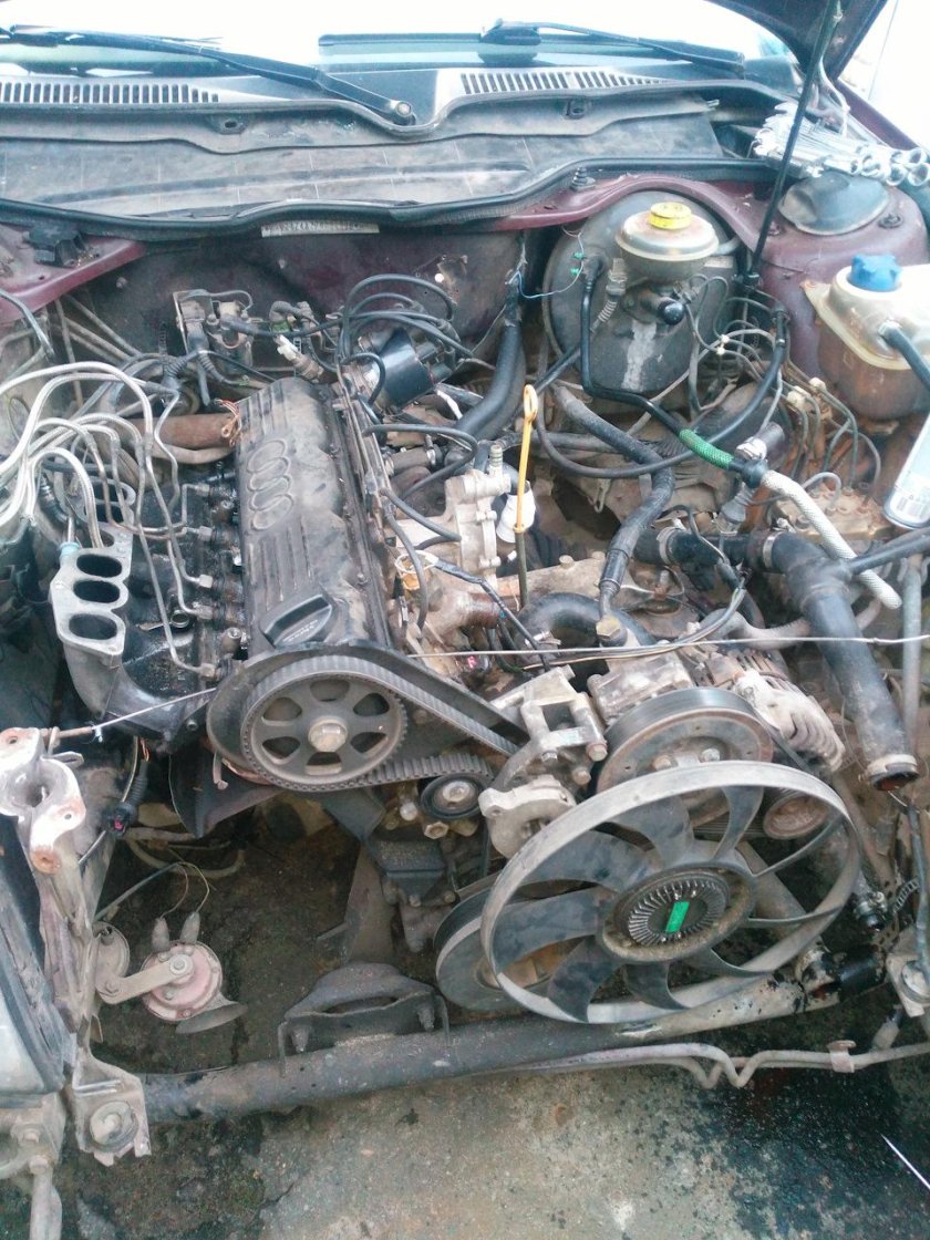 Контрактный двигатель Audi 100 c4 2.3 Aar