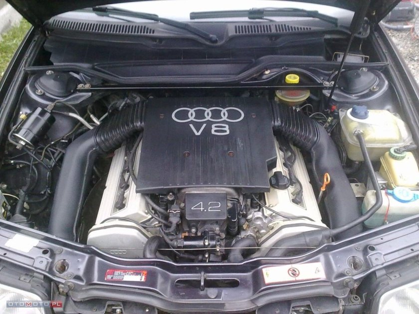 Audi 100 v8 4.2