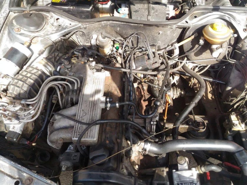 Мотор Ауди 100 2.3