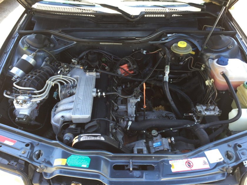 Мотор Ауди 100 2.3