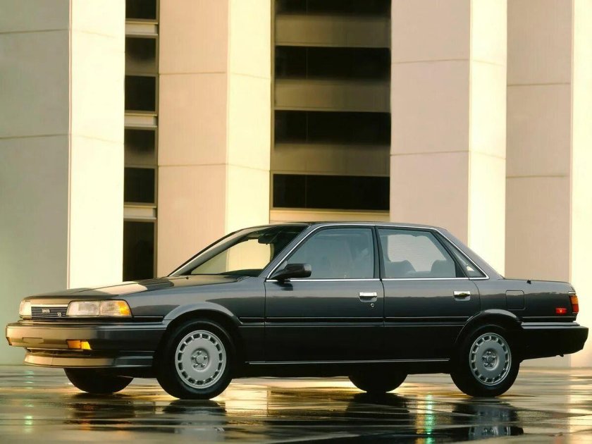 Toyota Camry 1986