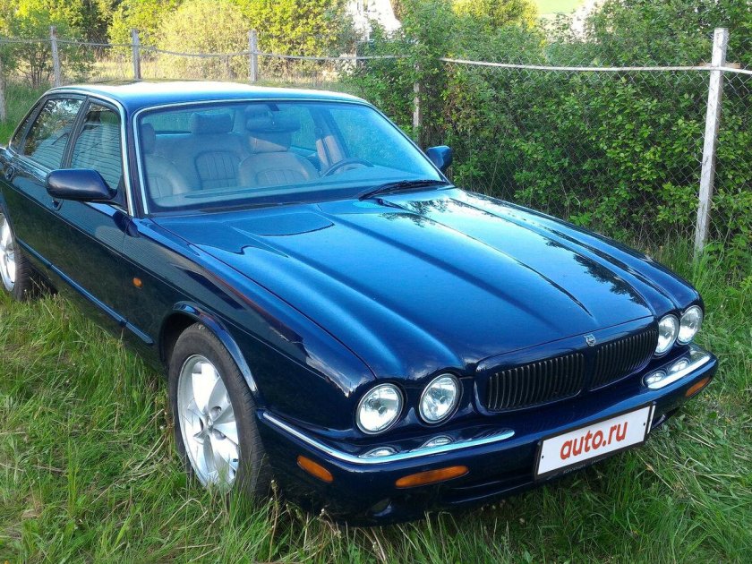 Jaguar XJ II x308