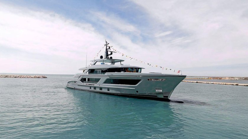 Benetti oasis 40m