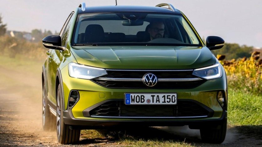 Volkswagen Taigo 1.5 АМТ 150 Л.С комплектация Style