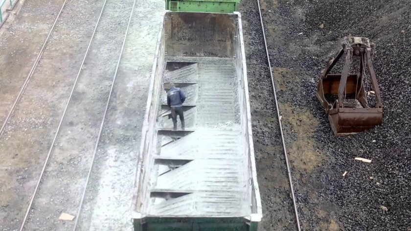 Виброплита для выгрузки полувагонов