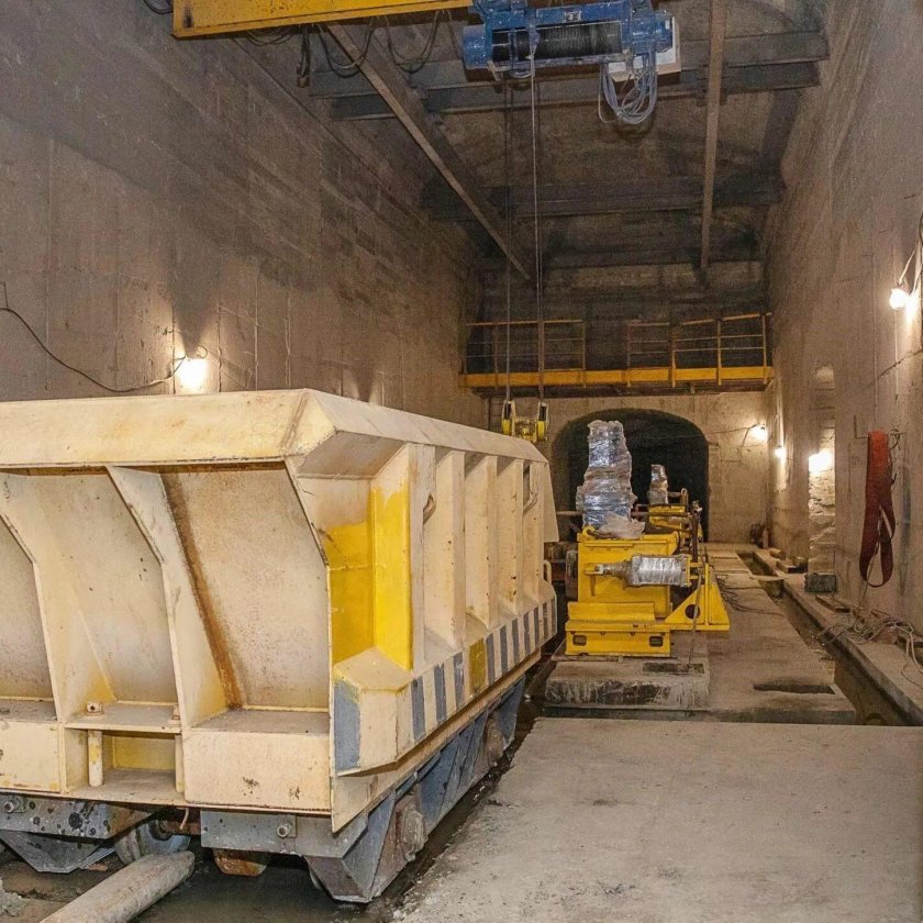 Вагонетка с донной разгрузкой ВДР-5.3