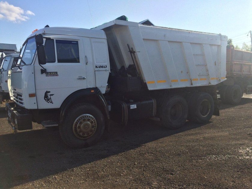 КАМАЗ 65115 самосвал белый