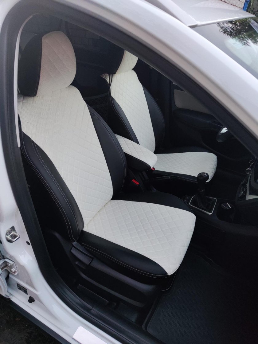 Чехлы Лада Веста