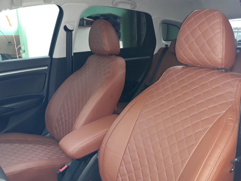 Чехлы Автопилот Lada Vesta