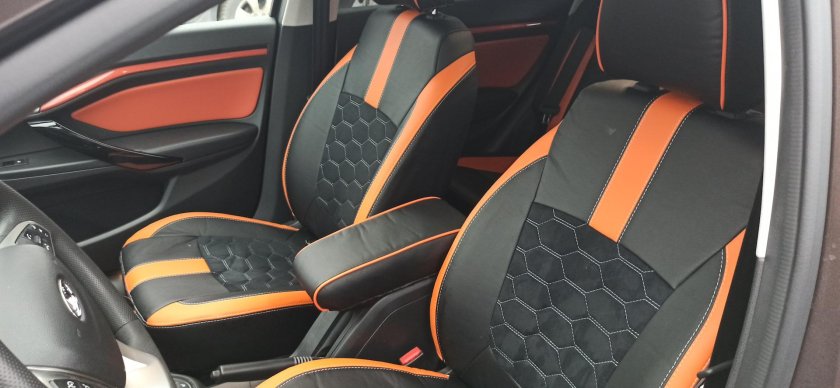 Чехлы Лада Веста св кросс