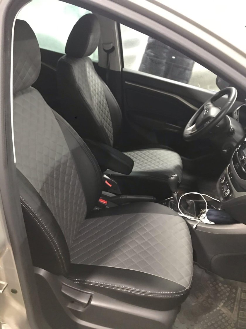 Чехлы черно белые Лада Веста 2015-2023