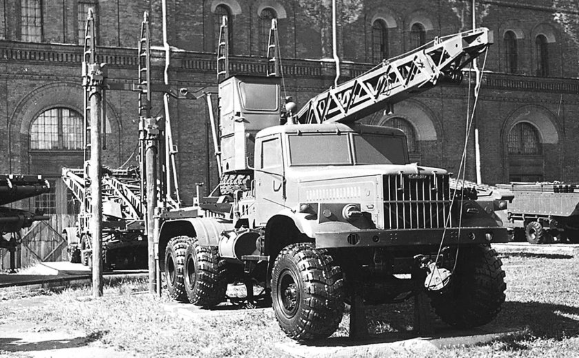 КРАЗ 255 мостоукладчик