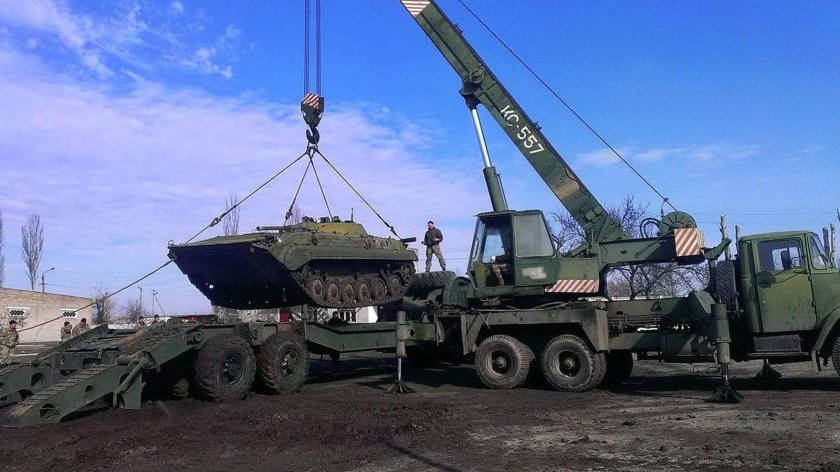 Ремонтно-эвакуационная Военная техника