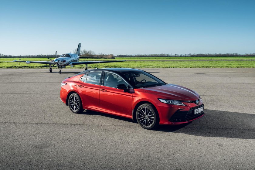 Тойота Camry gr Sport 2021