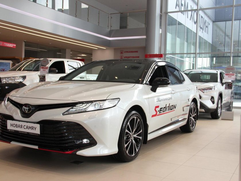 Toyota Camry 2.5 2021