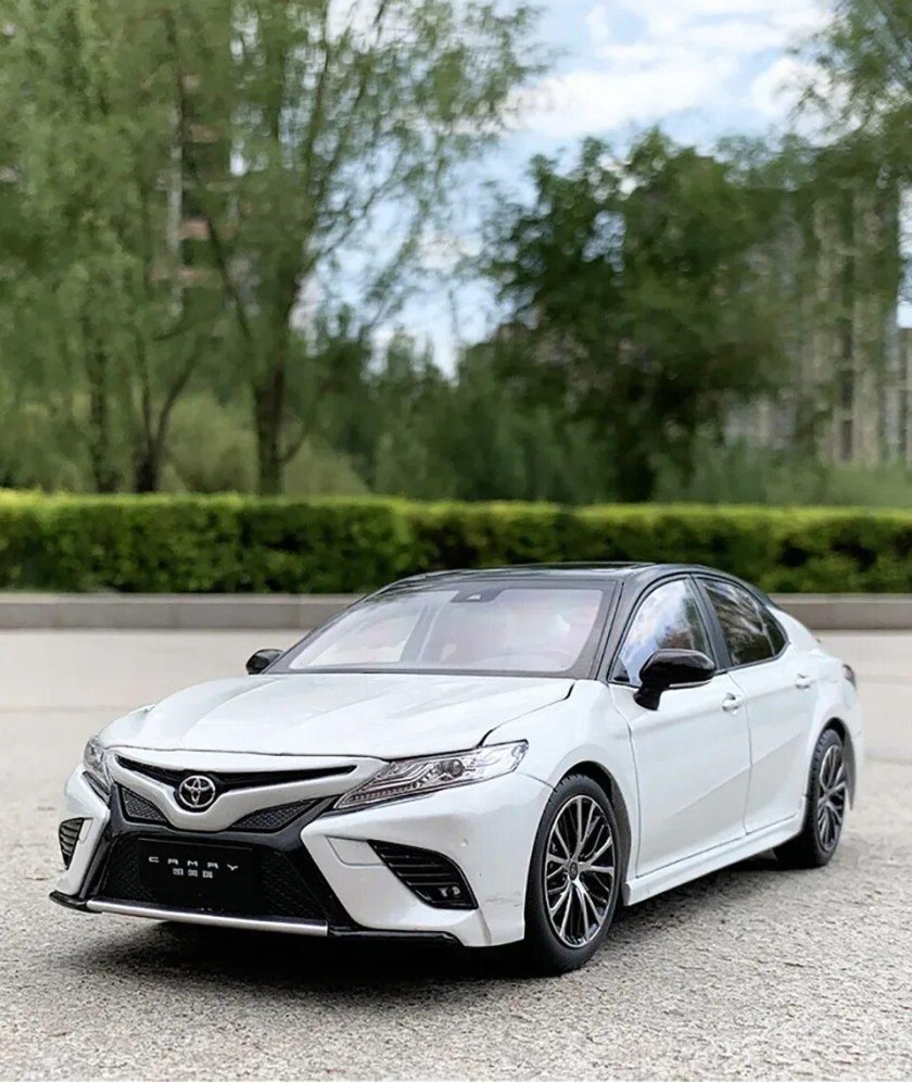 Toyota Camry Sport