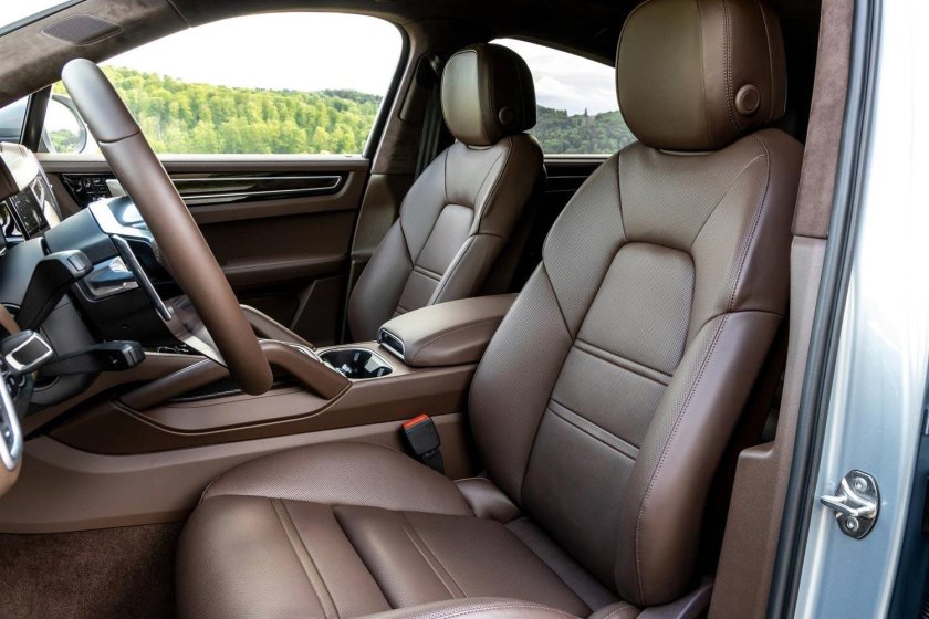 Porsche Cayenne 2022 салон
