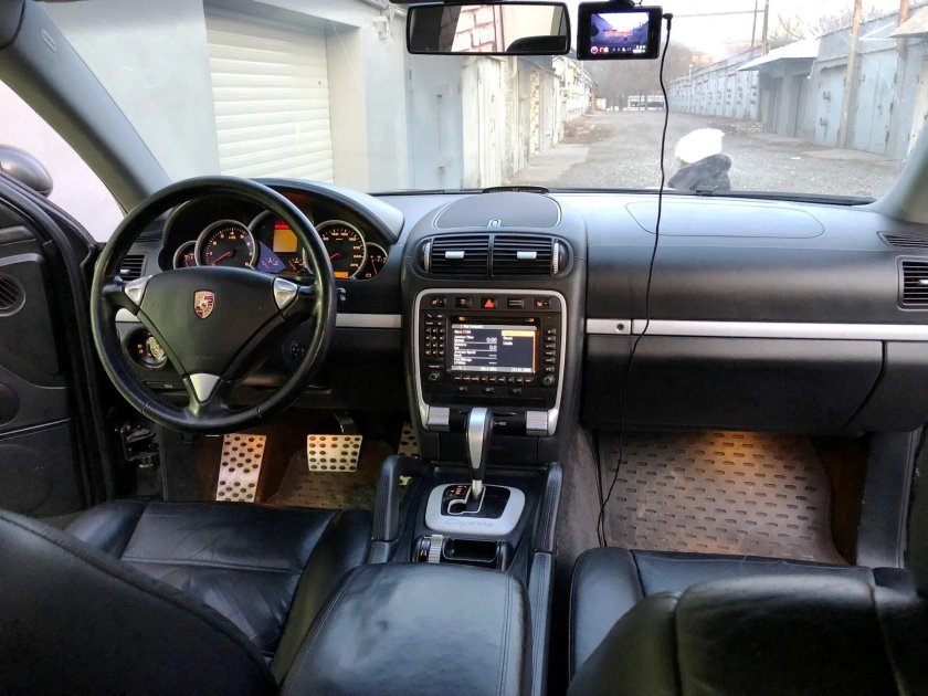 Porsche Cayenne 955 салон черный