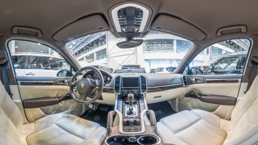 Porsche Cayenne 958 салон