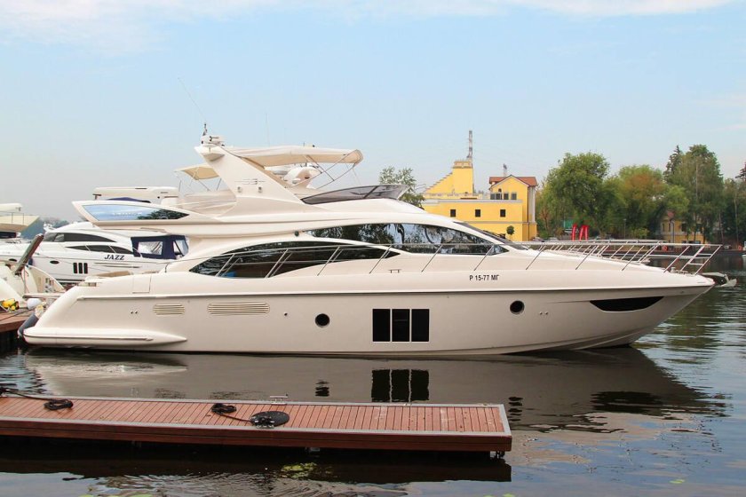 Яхта Azimut 58