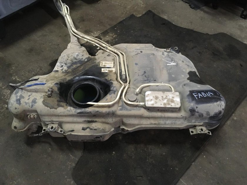 Бак топливный на шкоде фабия2