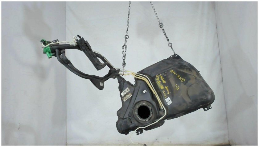 Бак топливный