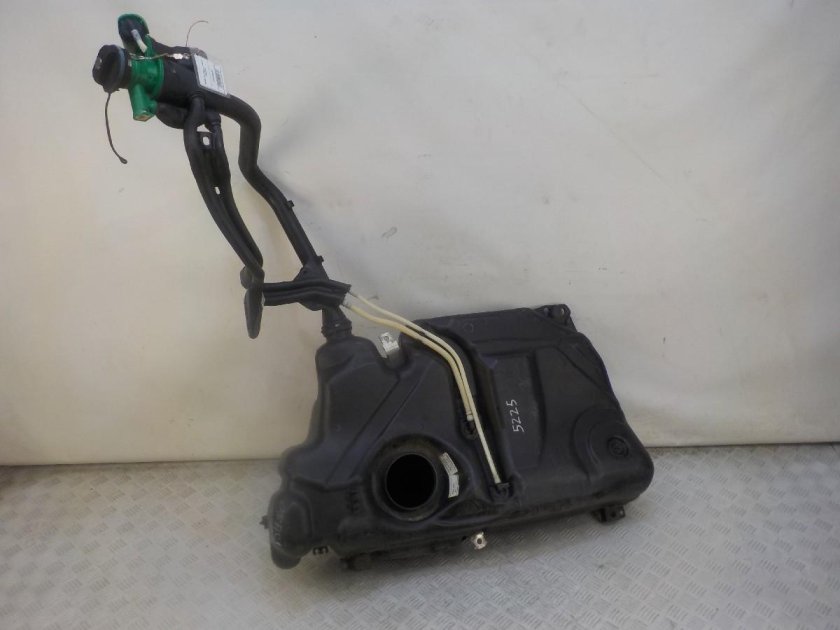 Бак топливный