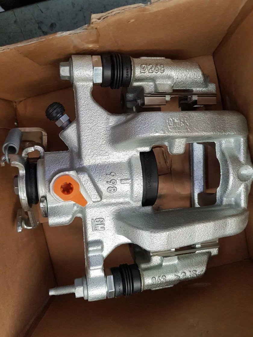 Суппорт тормозной Шевроле Круз 1.6