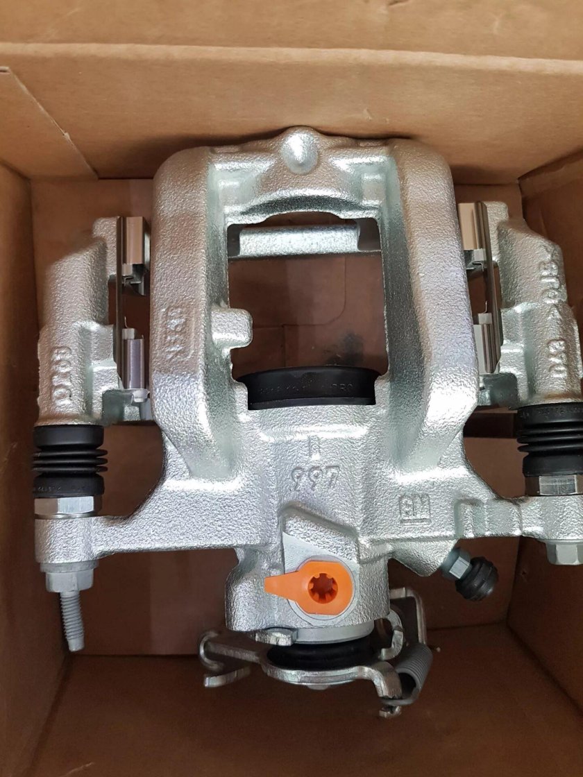 Суппорт Шевроле Круз 1.6